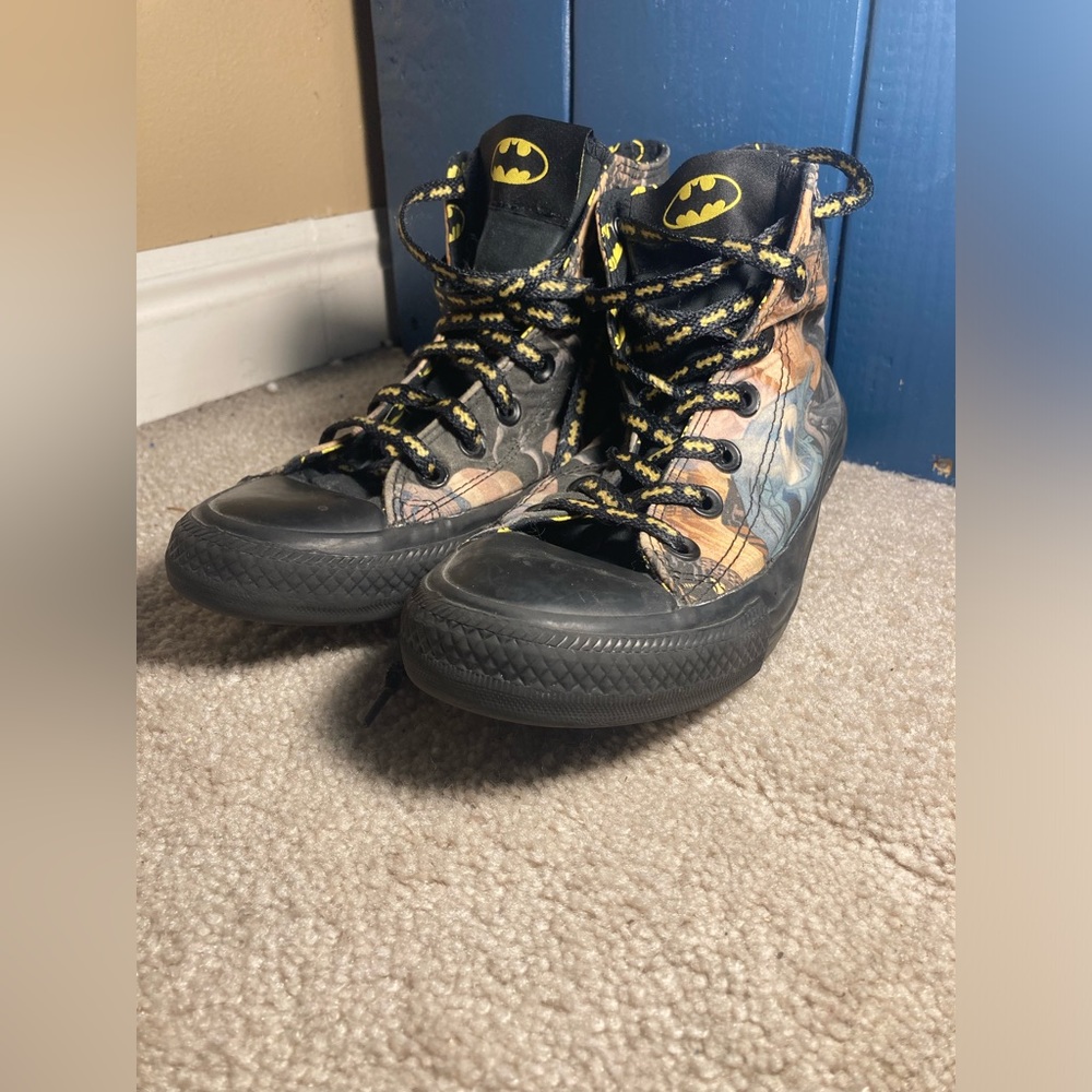 converse chuck taylor Batman shoes - size 5 men’s
